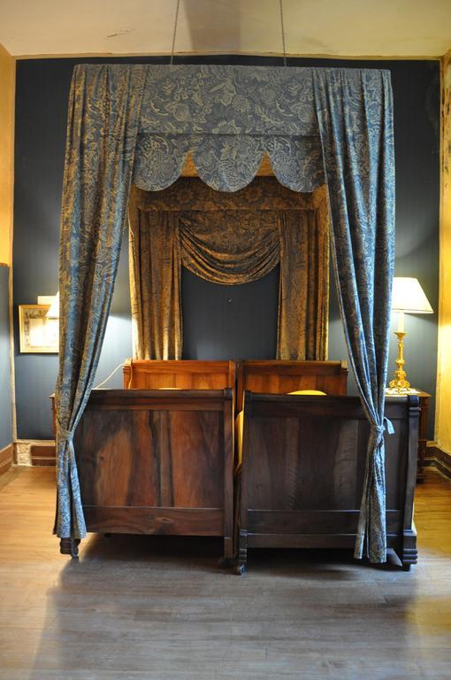 Chateau De Lanquais Bed & Breakfast Luaran gambar