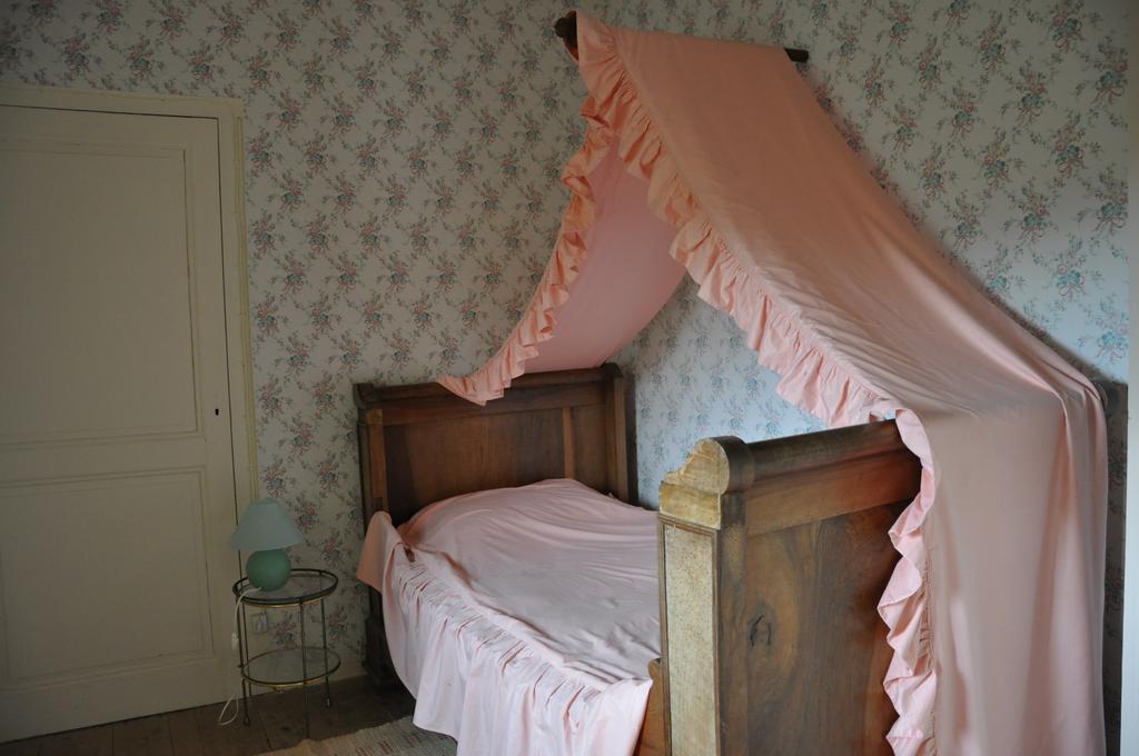 Chateau De Lanquais Bed & Breakfast Luaran gambar